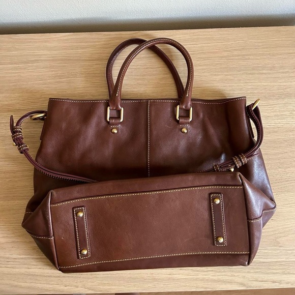 dooney and bourke florentine chelsea tote - Picture 3 of 6